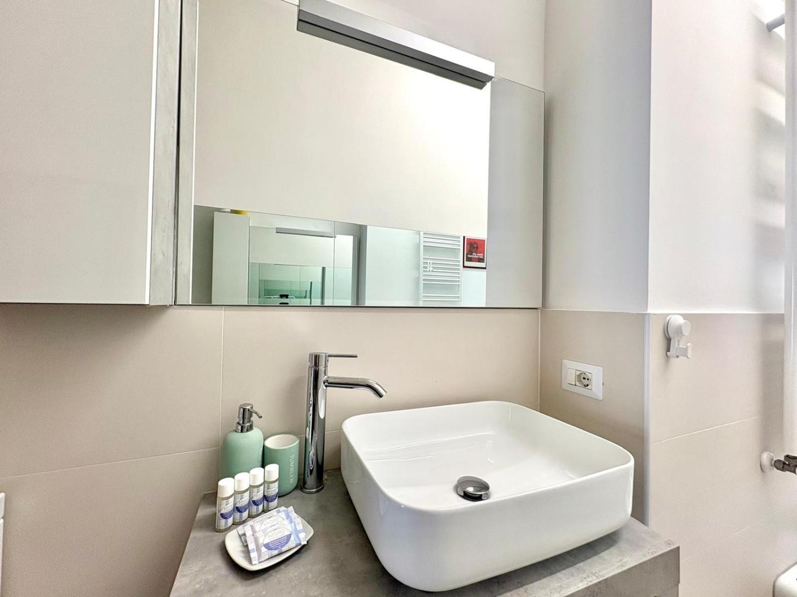 Apartment-navigli-house Of Mirrors Appartement *