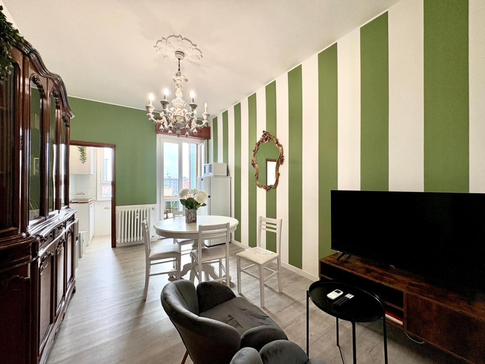 Apartment-navigli-house Of Mirrors Appartement Milan